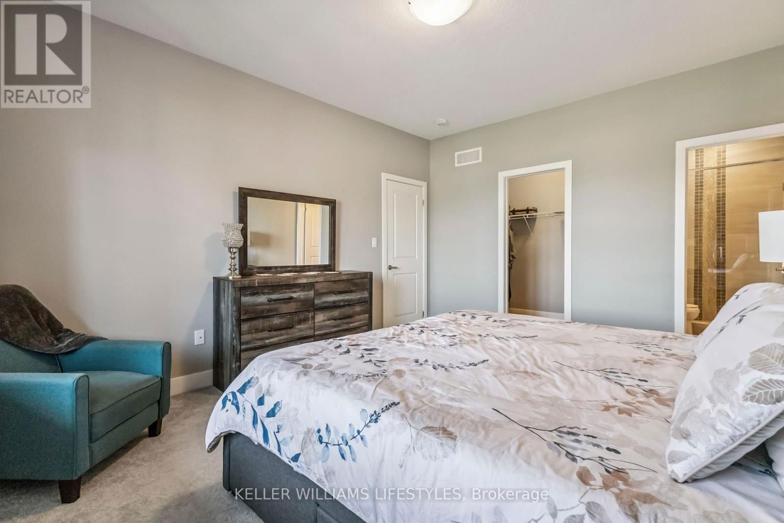 57 - 1375 WHETHERFIELD STREET Image 29