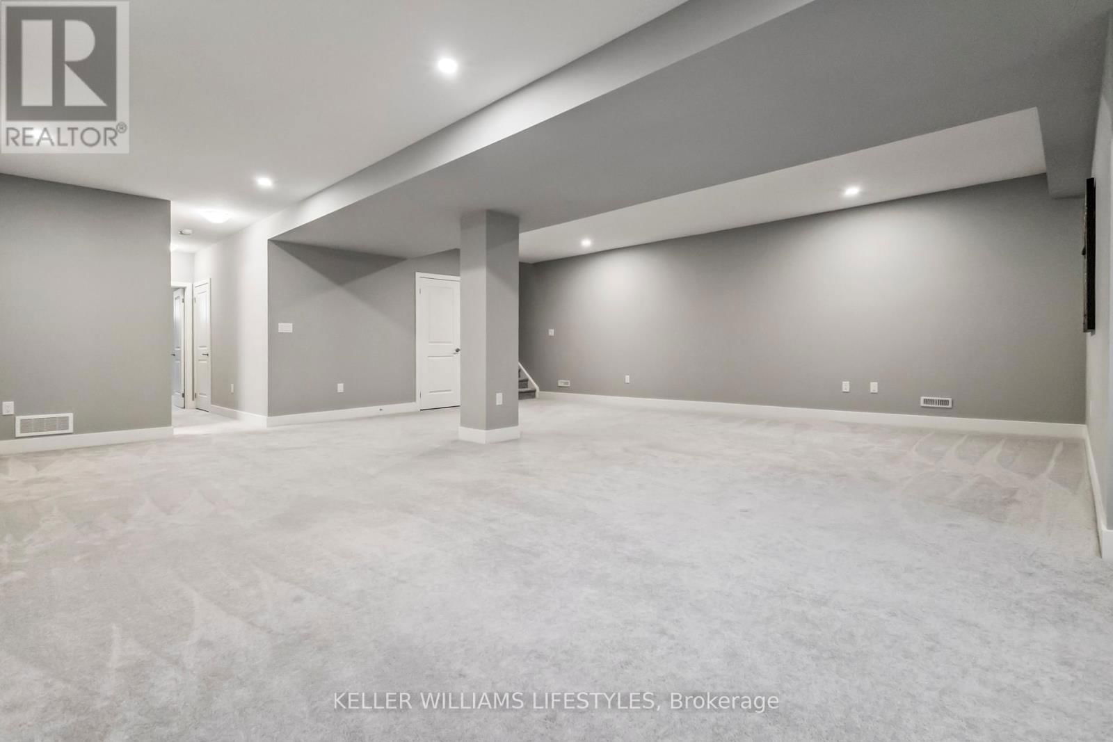 57 - 1375 WHETHERFIELD STREET Image 33