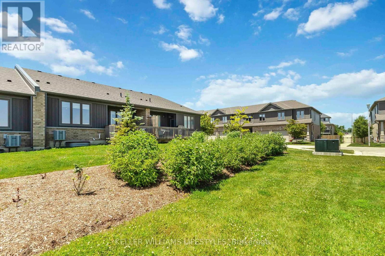 57 - 1375 WHETHERFIELD STREET Image 42