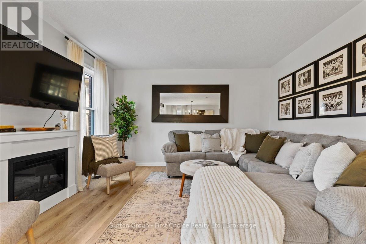 187 SOUTHVALE ROAD Image 21