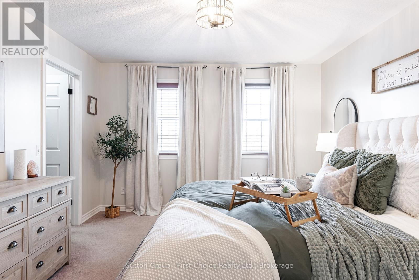 187 SOUTHVALE ROAD Image 31