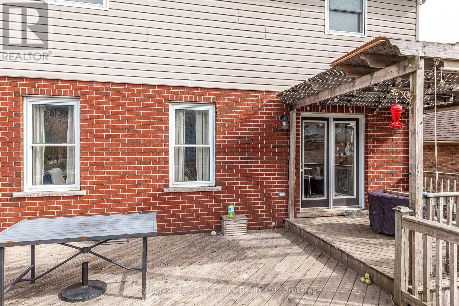 187 SOUTHVALE ROAD Image 35
