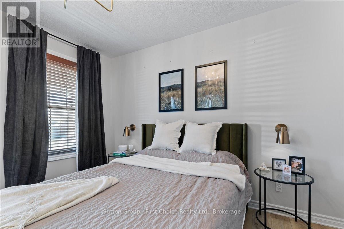187 SOUTHVALE ROAD Image 7