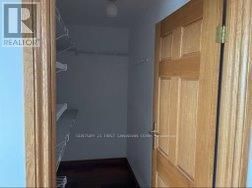 702 - 549 RIDOUT STREET NORTH Image 14