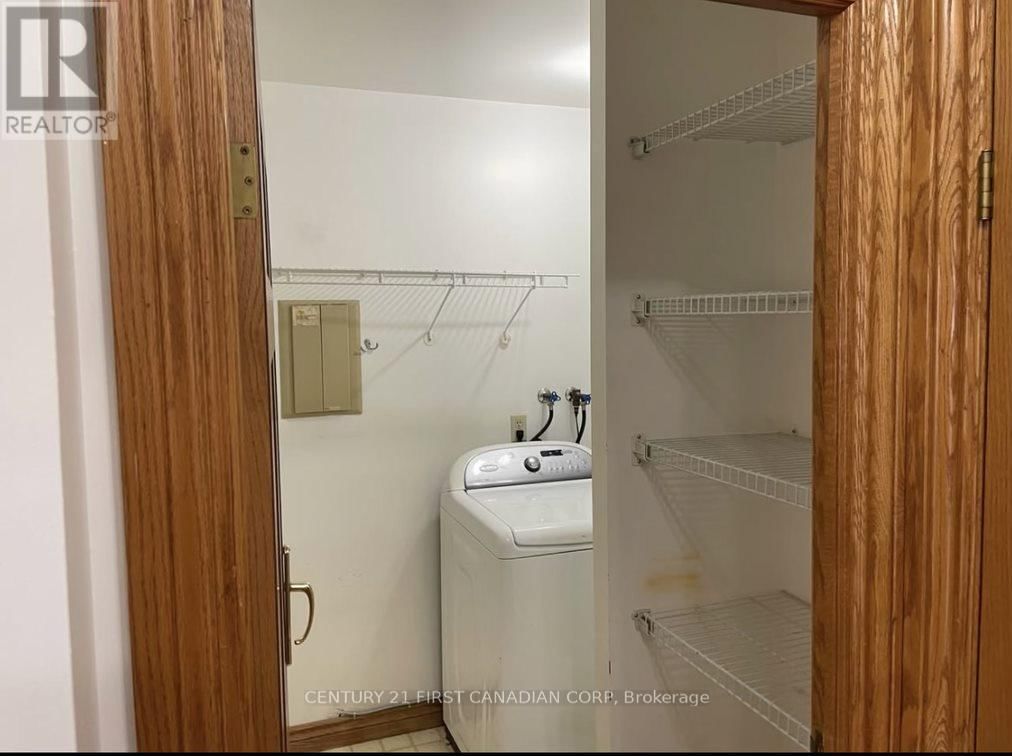 702 - 549 RIDOUT STREET NORTH Image 16