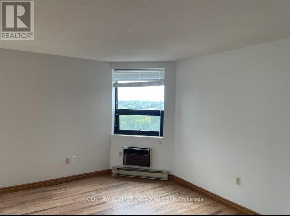 702 - 549 RIDOUT STREET NORTH Image 7