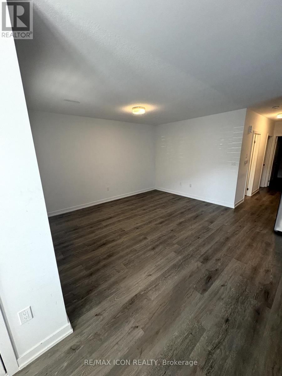 54 - 205 WEST OAK TRAIL Image 3