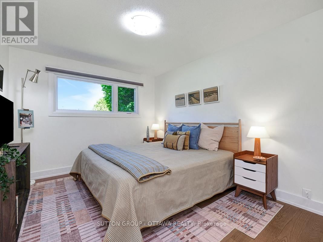 1162 DEER PARK ROAD Image 22