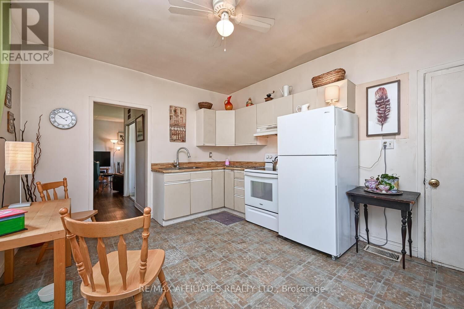 217 WILLIAM STREET Image 13