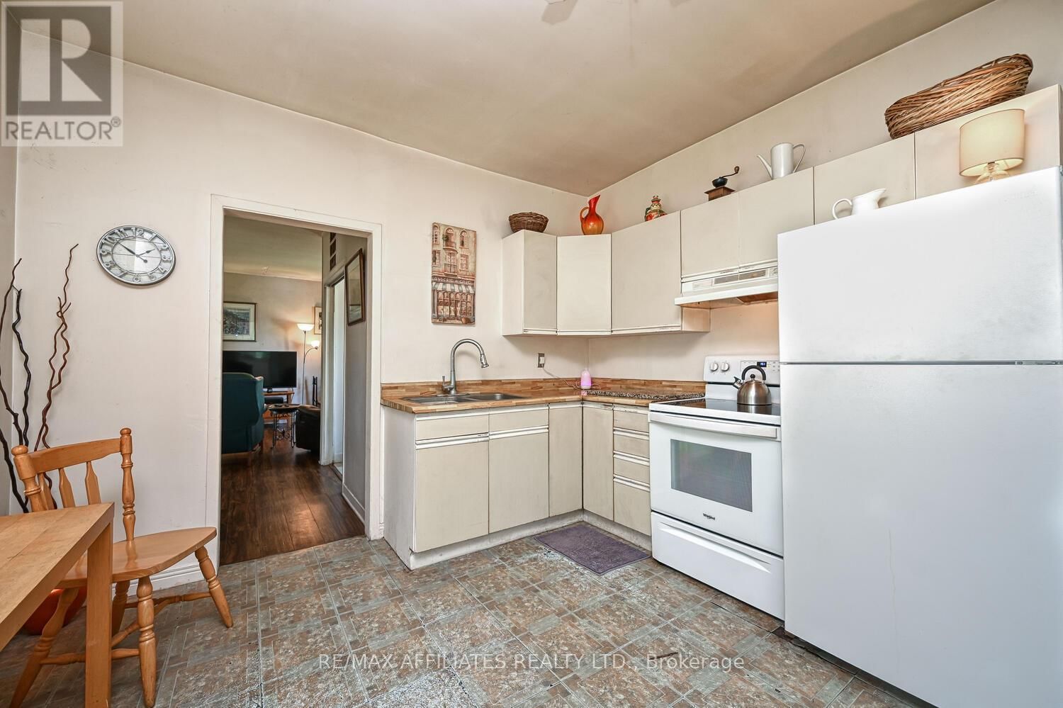 217 WILLIAM STREET Image 14