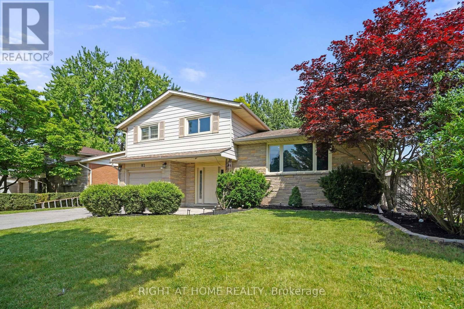 82 DREGER AVENUE SOUTH Image 4