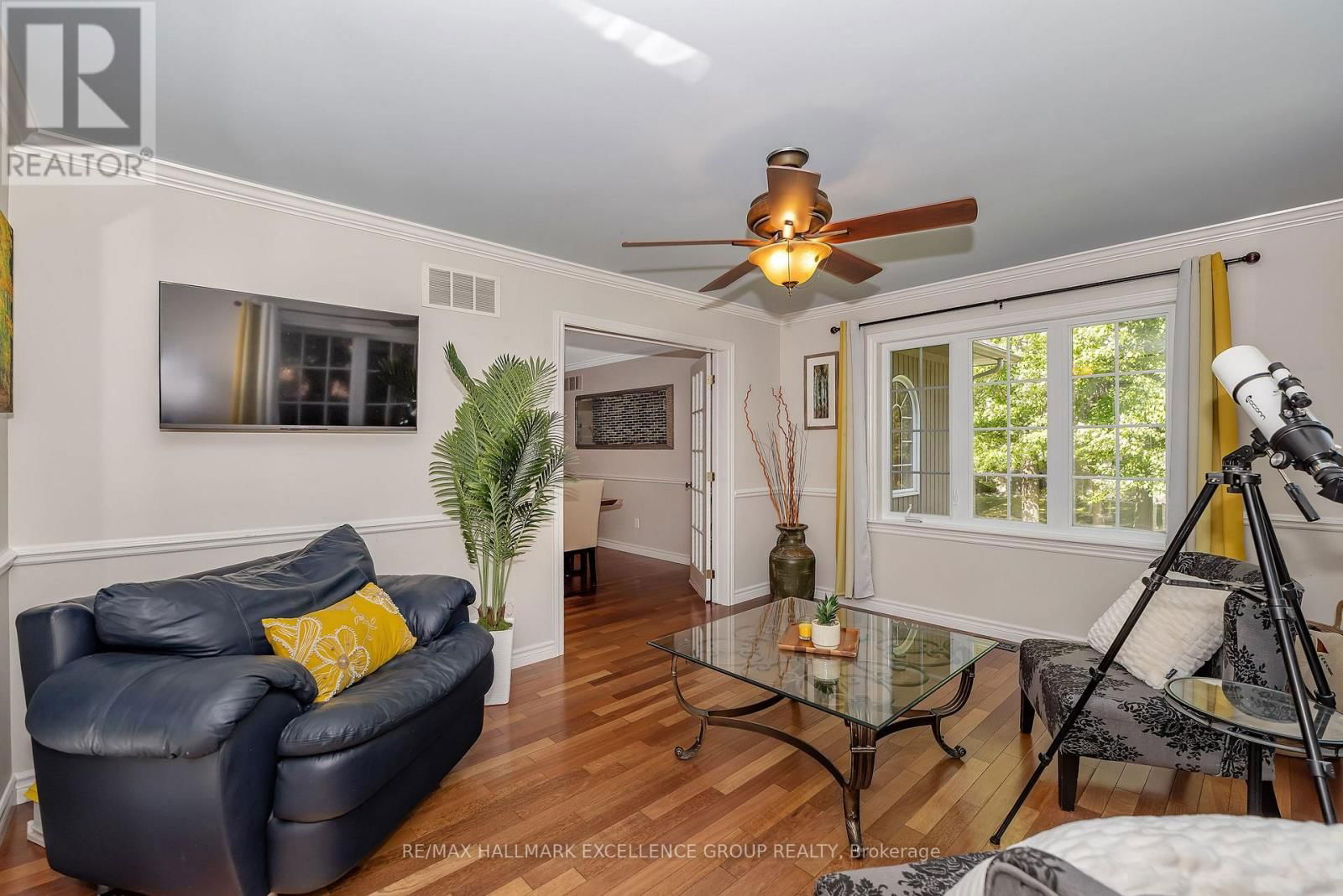 2709 DUBOIS STREET Image 20