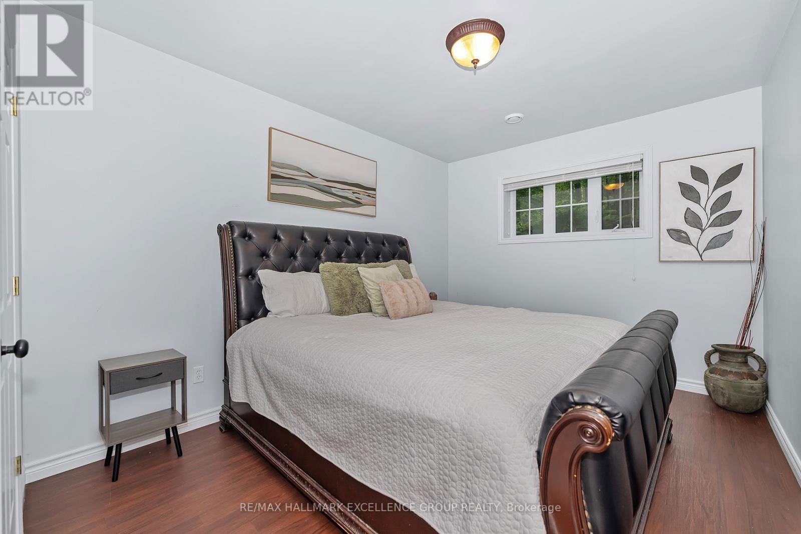2709 DUBOIS STREET Image 30