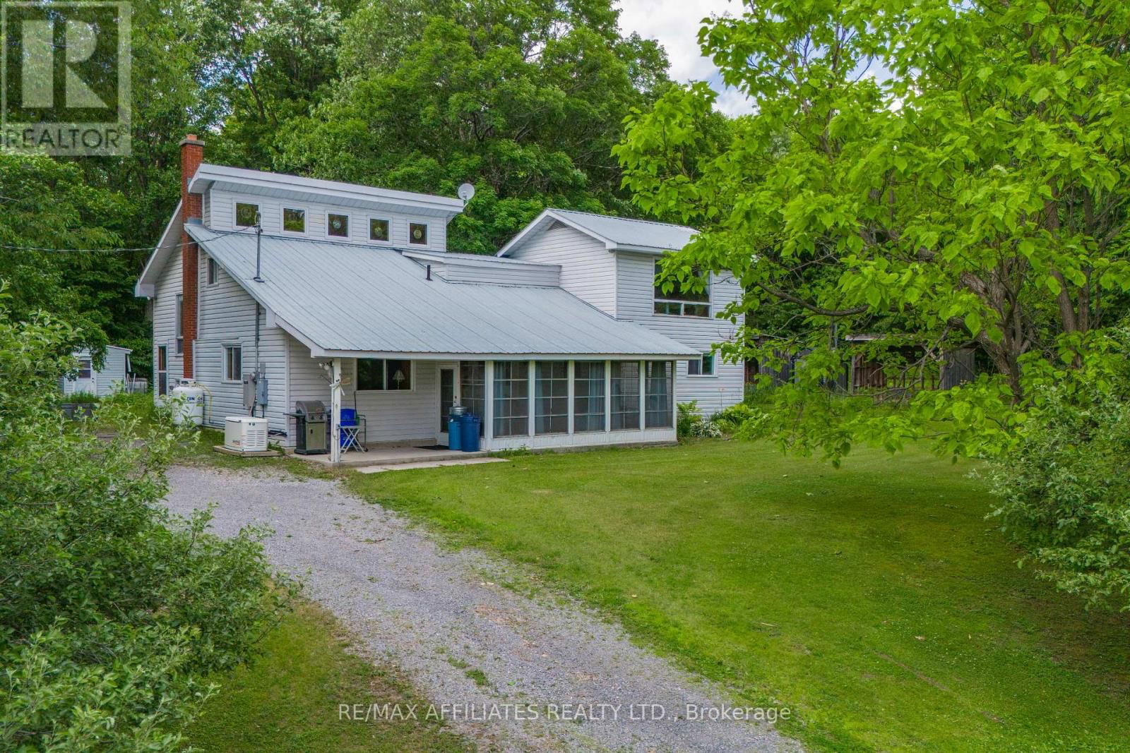 1655 OLD PERTH ROAD Image 5