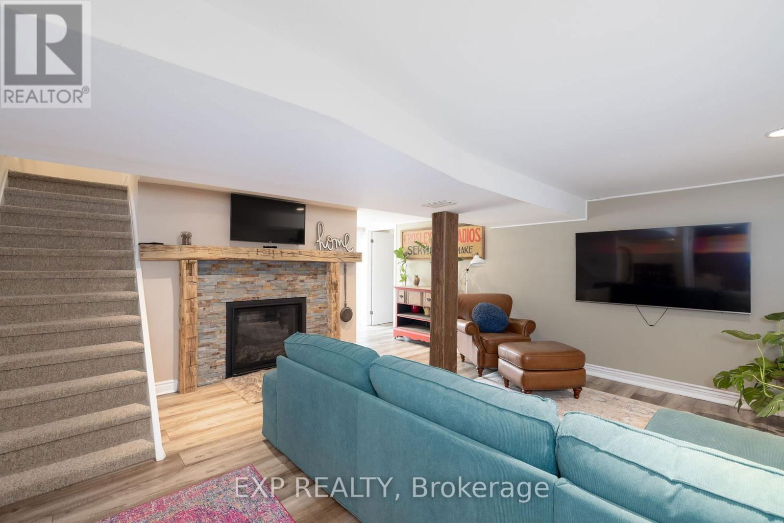 238 MINNIE STREET Image 18