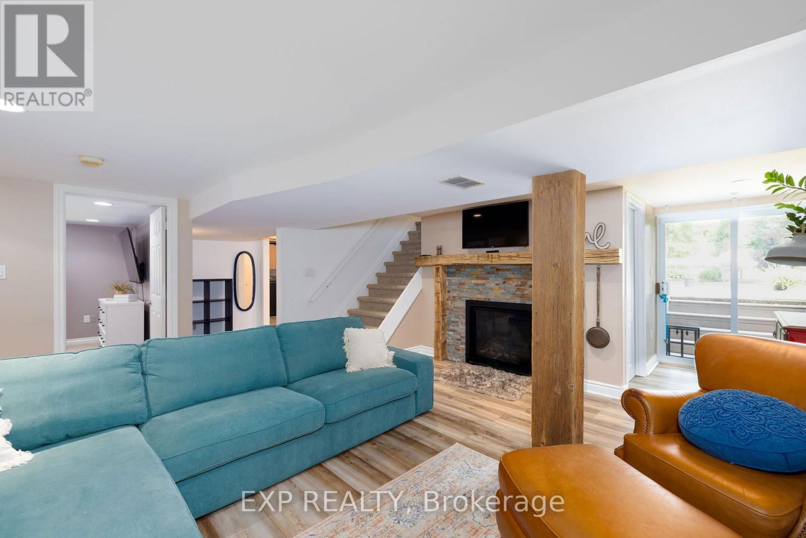 238 MINNIE STREET Image 19