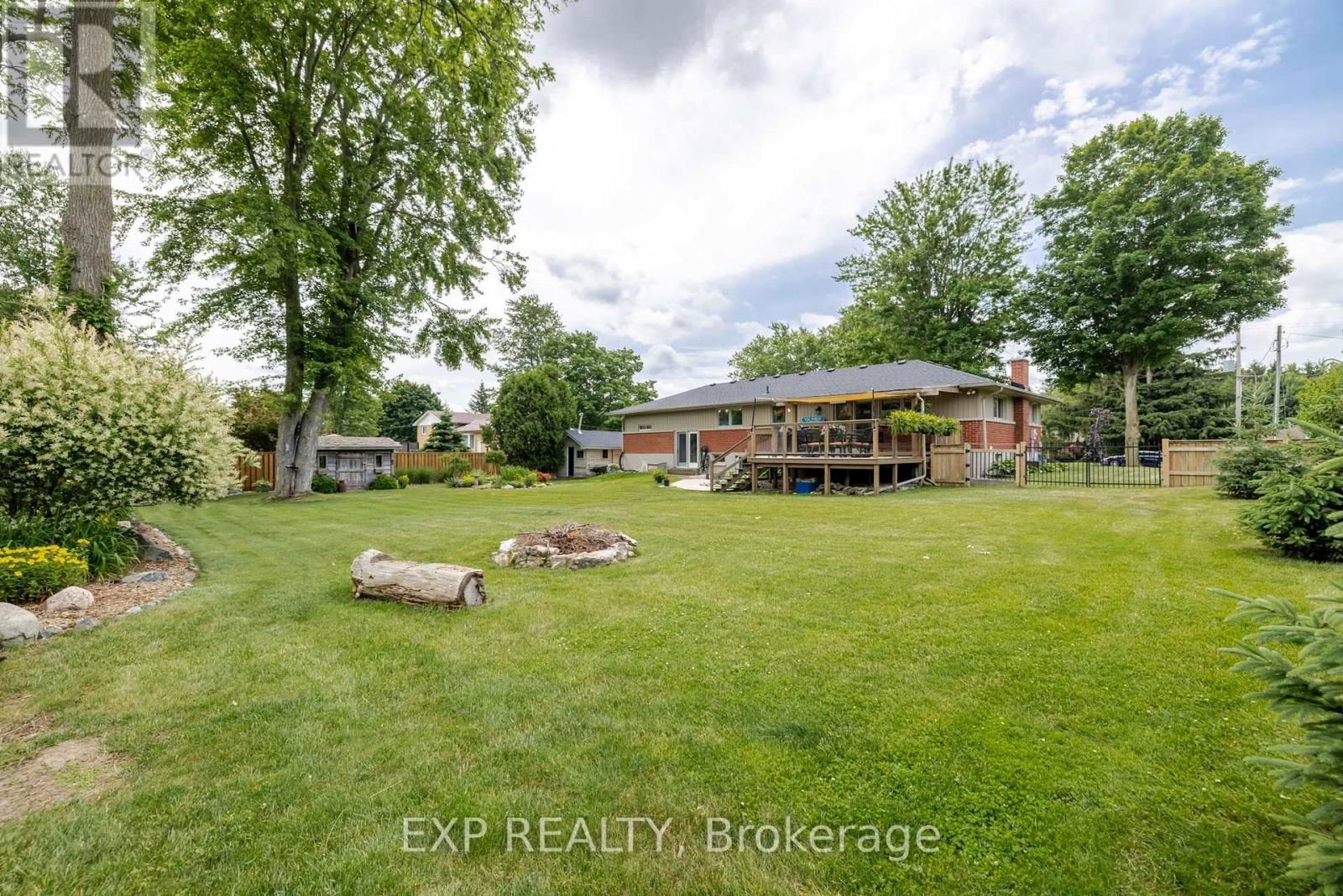 238 MINNIE STREET Image 33