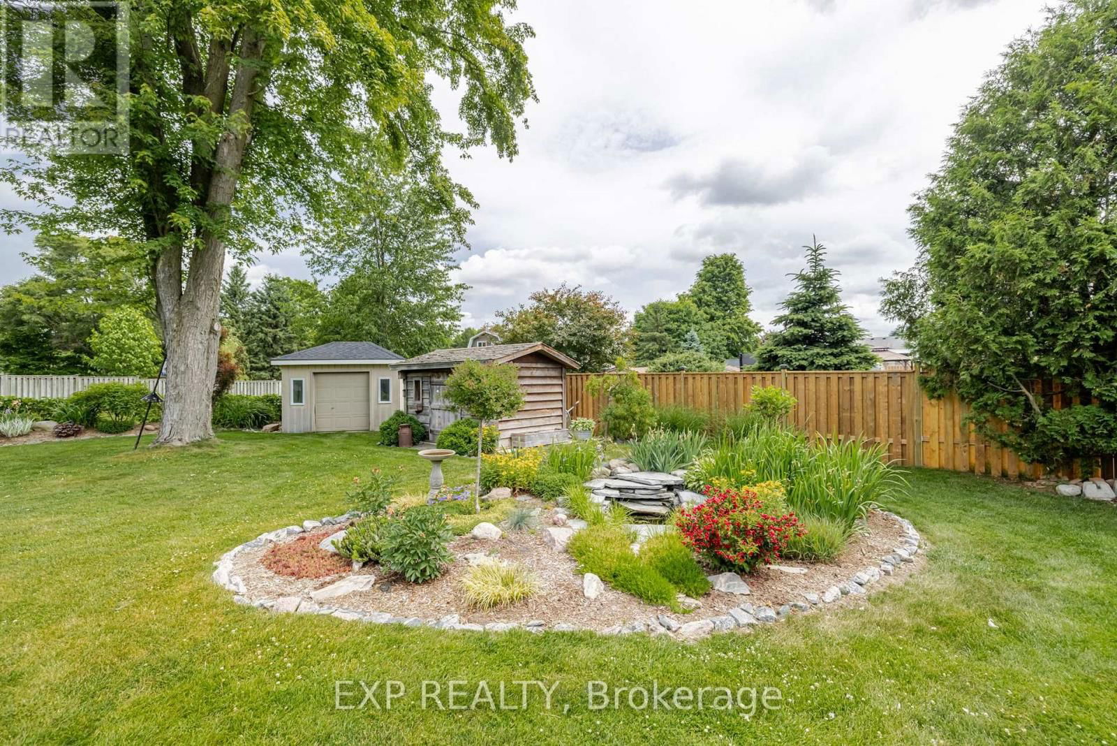 238 MINNIE STREET Image 36