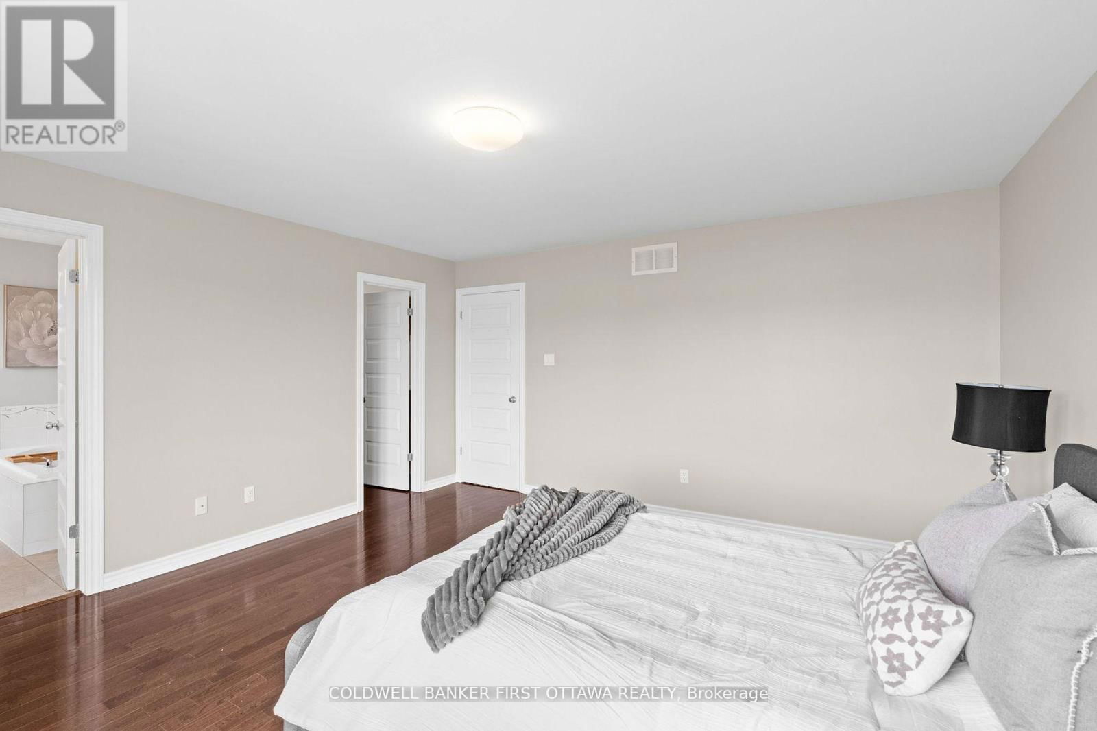 2459 ESPRIT DRIVE Image 21