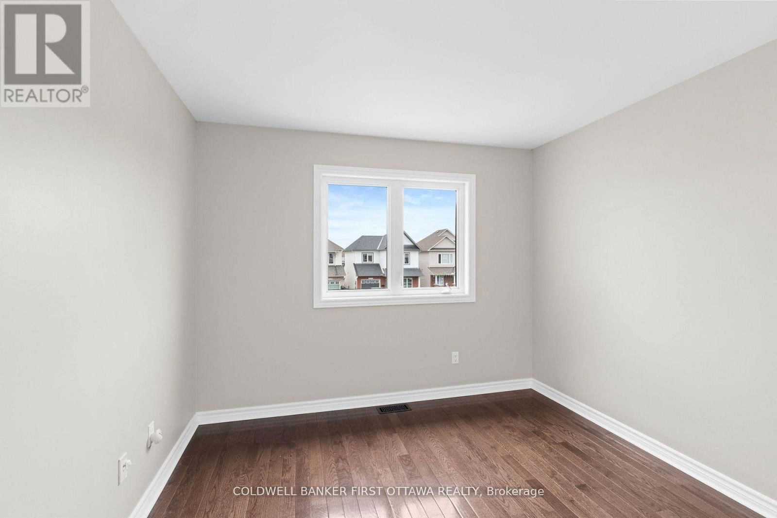 2459 ESPRIT DRIVE Image 26