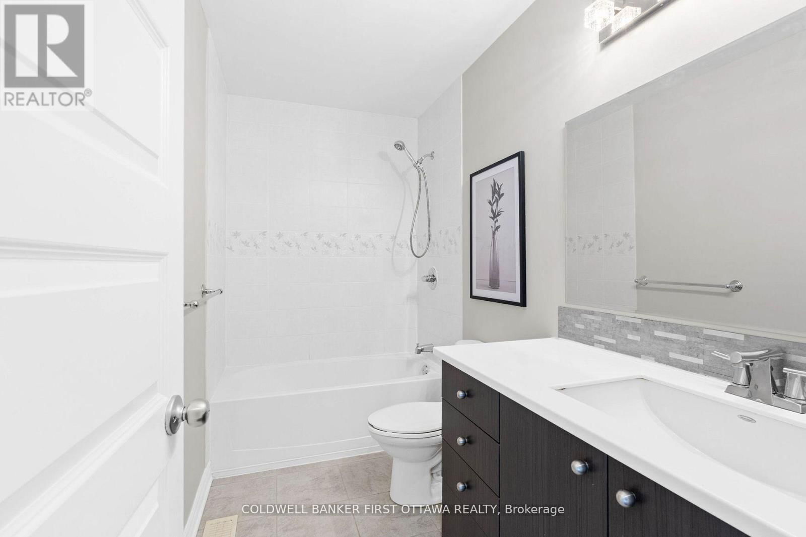 2459 ESPRIT DRIVE Image 30