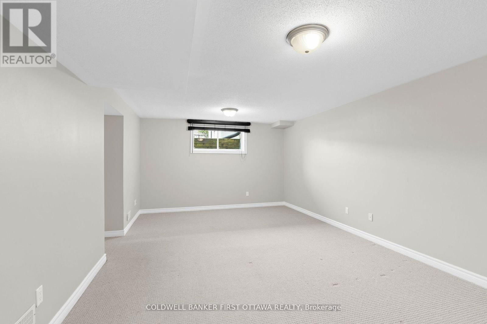 2459 ESPRIT DRIVE Image 31