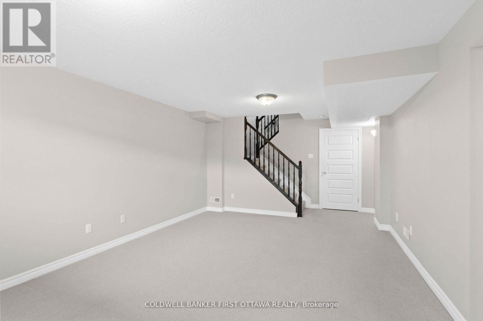 2459 ESPRIT DRIVE Image 32