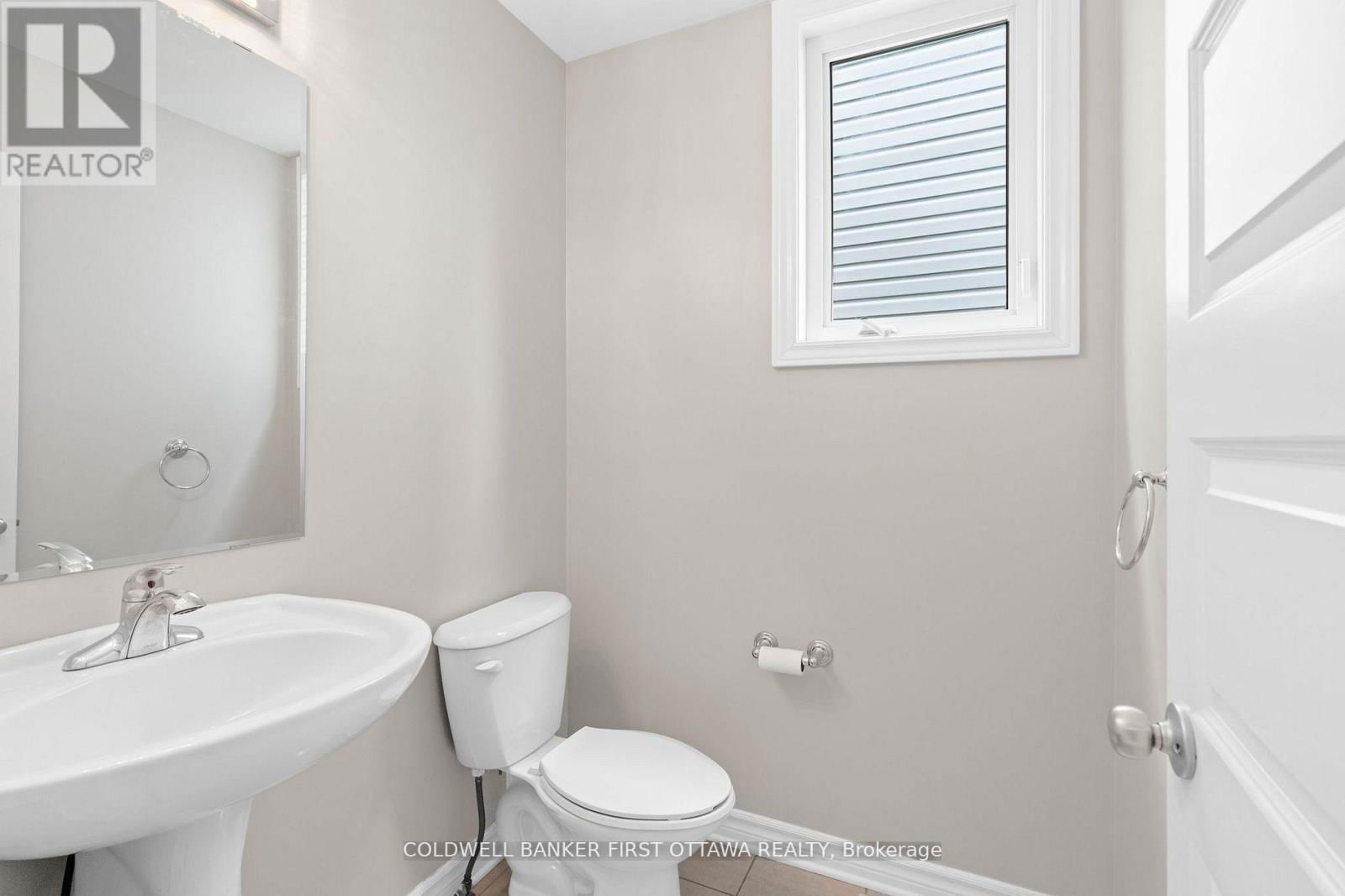 2459 ESPRIT DRIVE Image 7
