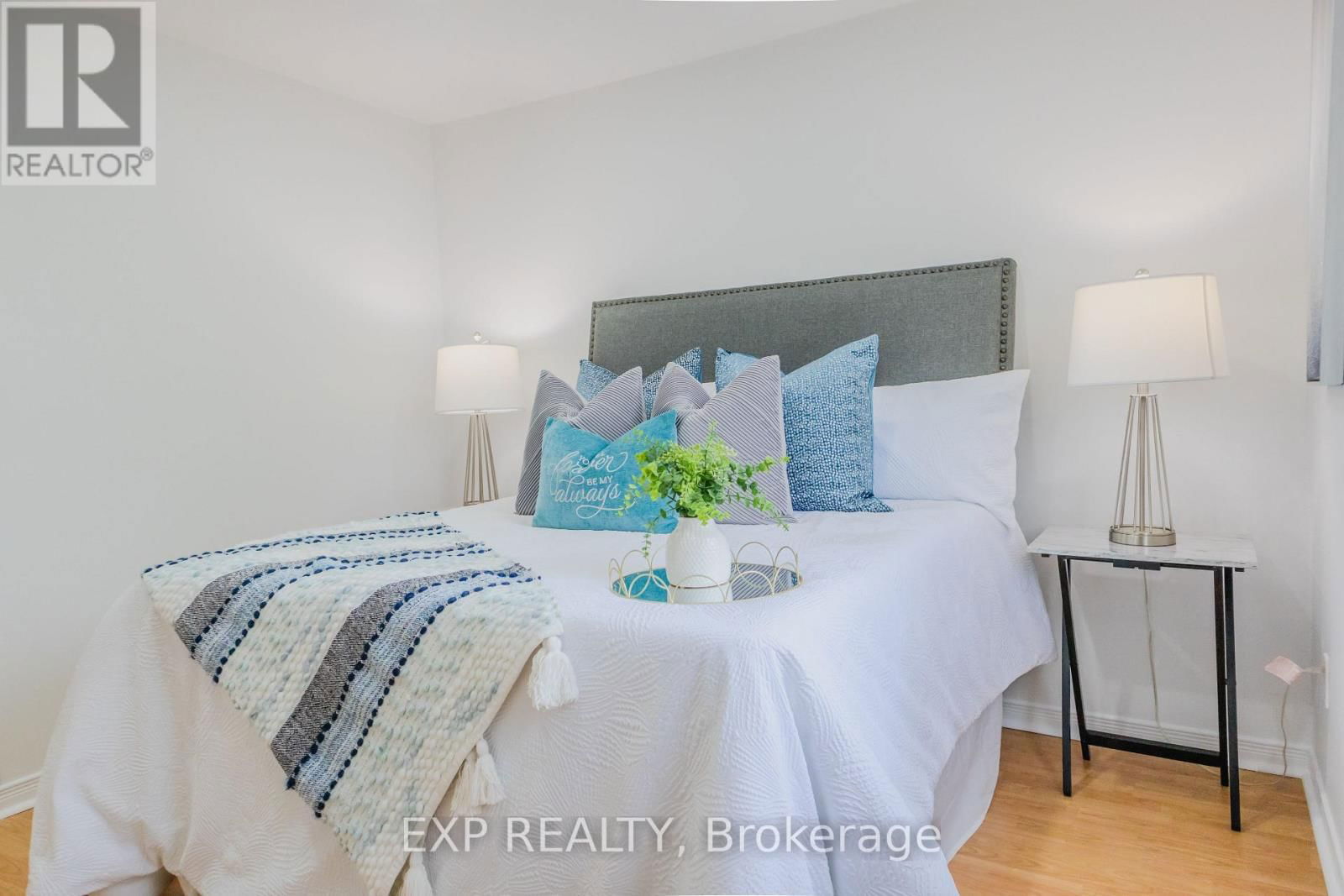 3 - 249 CAMELOT COURT Image 30