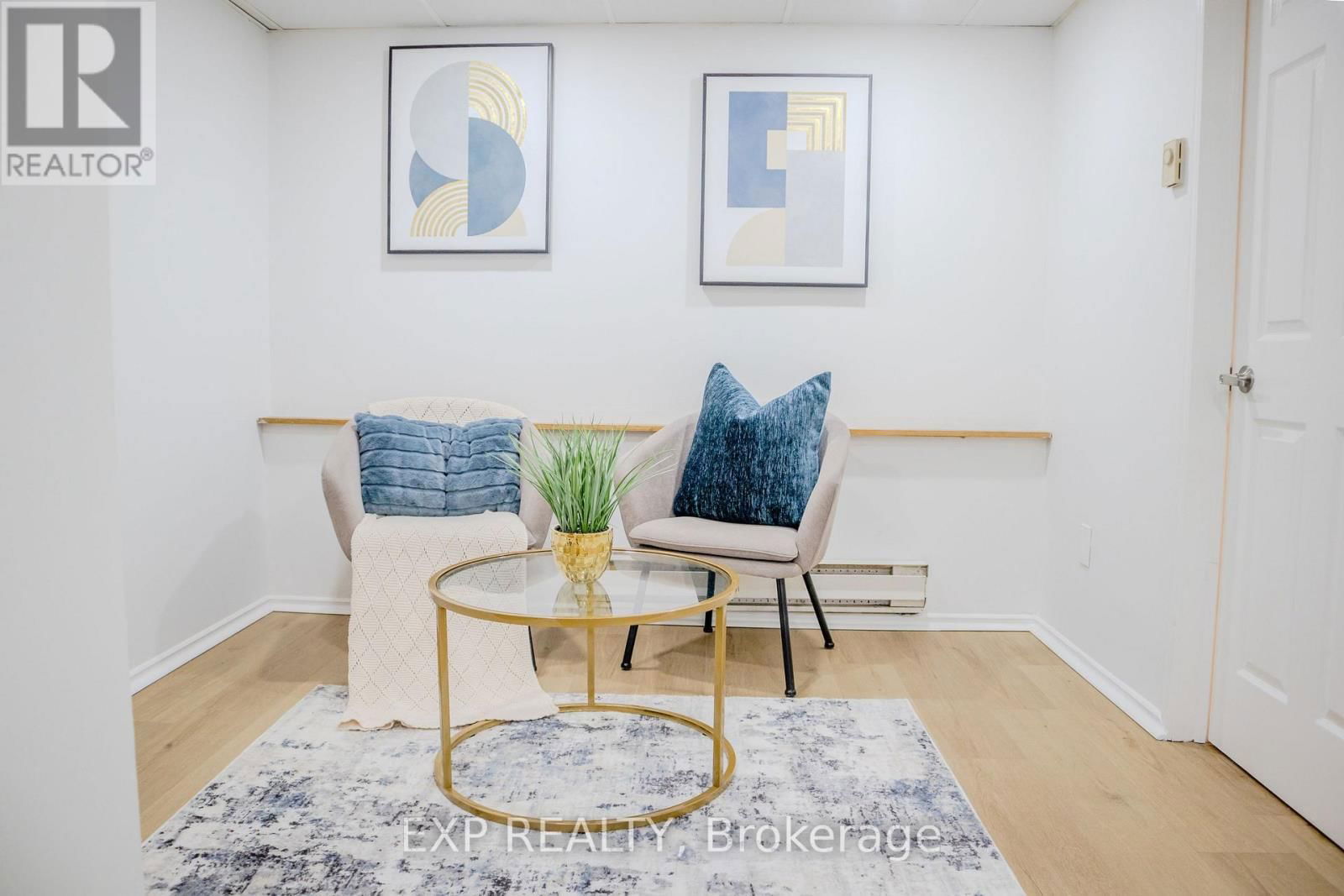 3 - 249 CAMELOT COURT Image 35