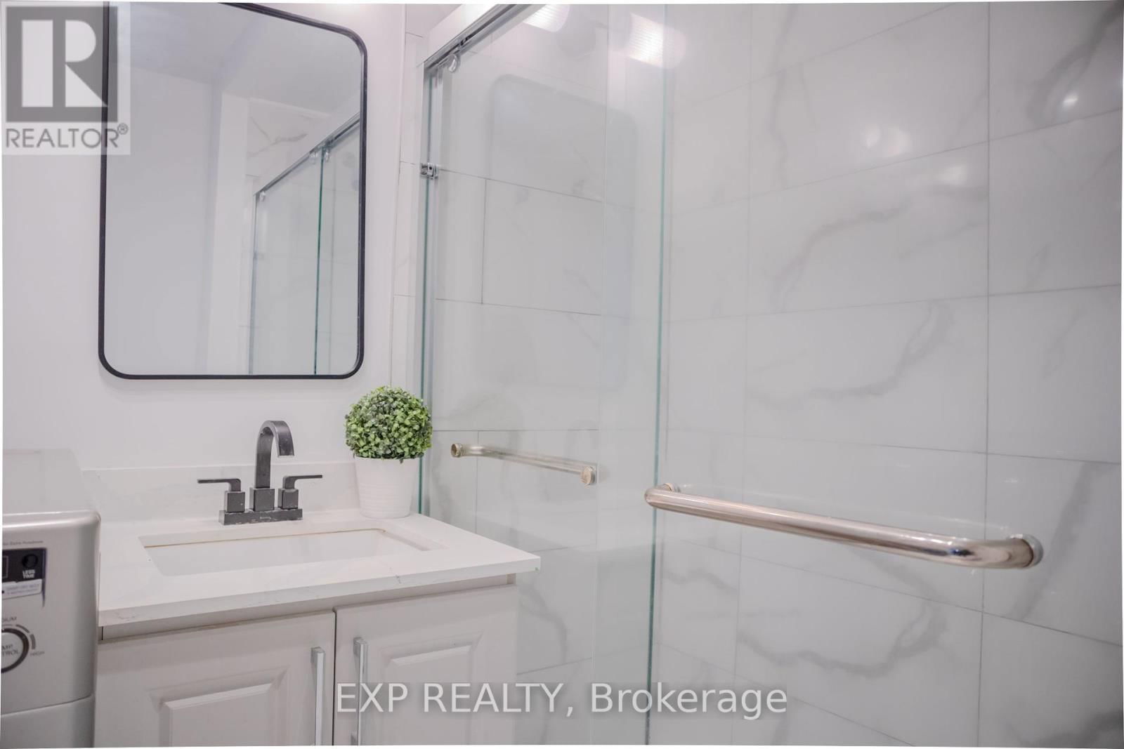 3 - 249 CAMELOT COURT Image 38