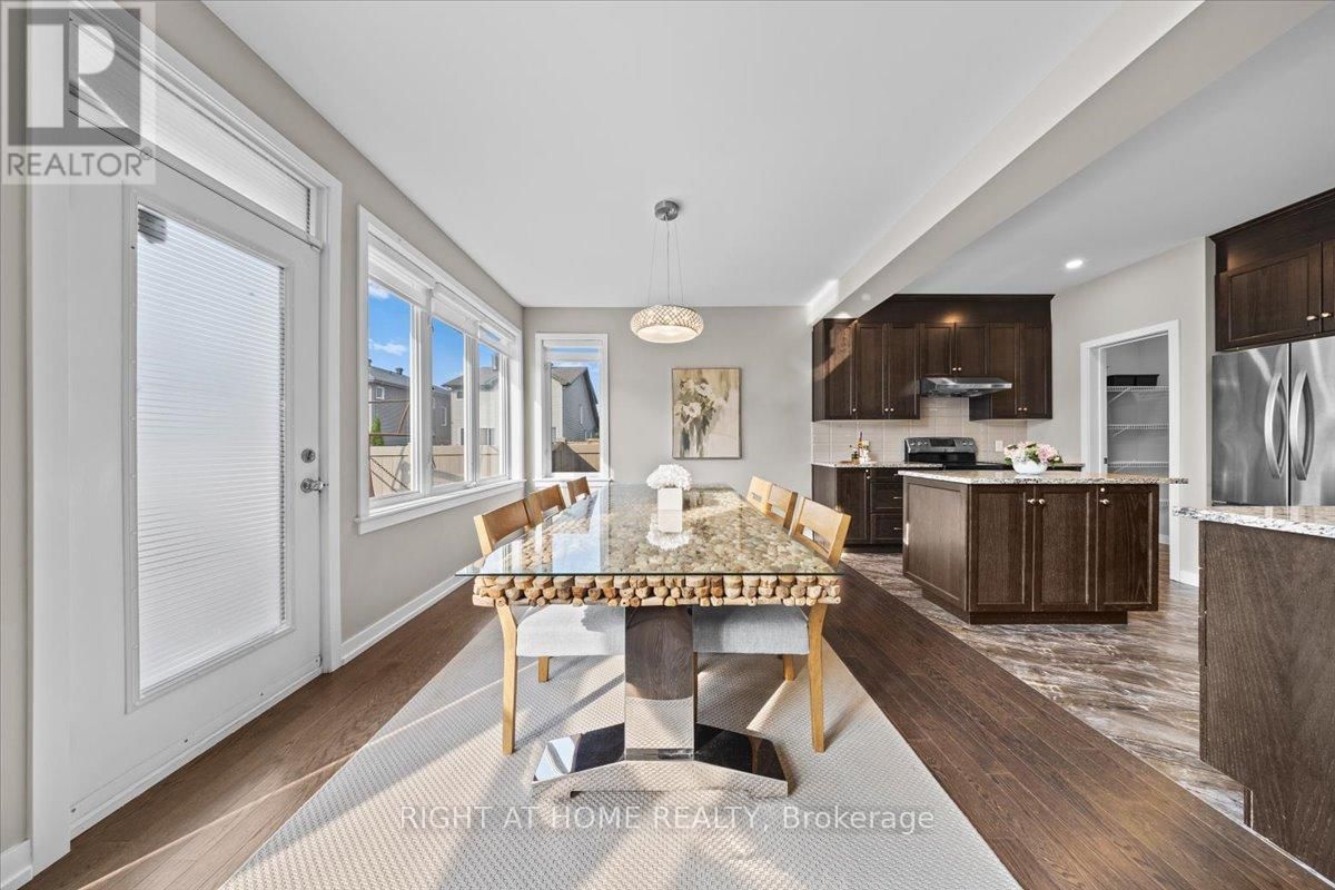 319 OXER PLACE Image 12