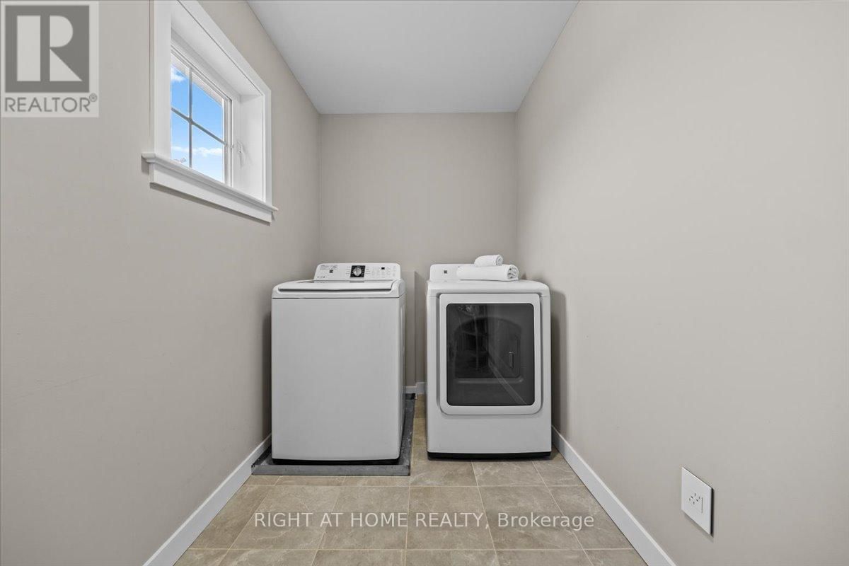 319 OXER PLACE Image 18