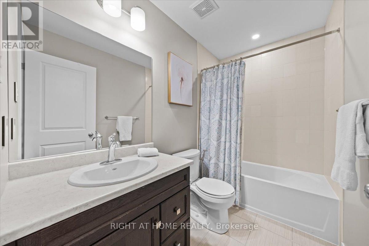 319 OXER PLACE Image 20