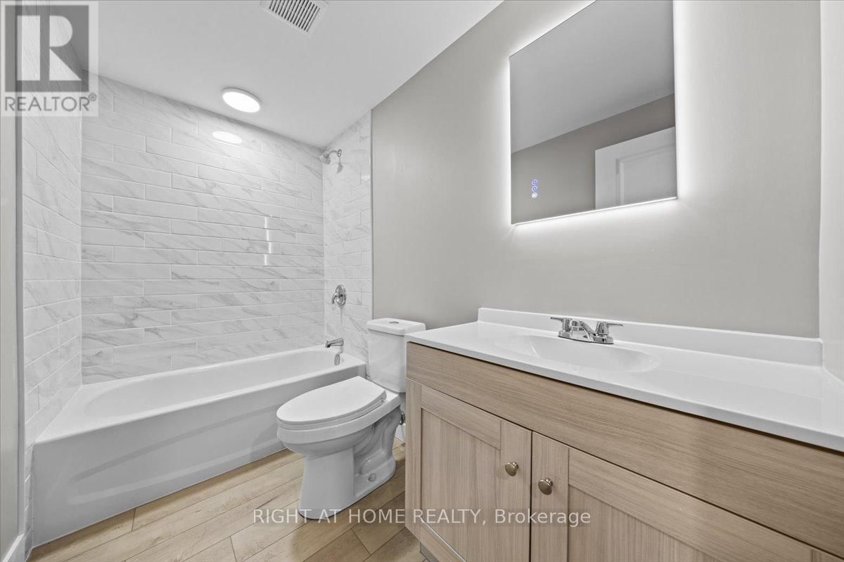 319 OXER PLACE Image 27