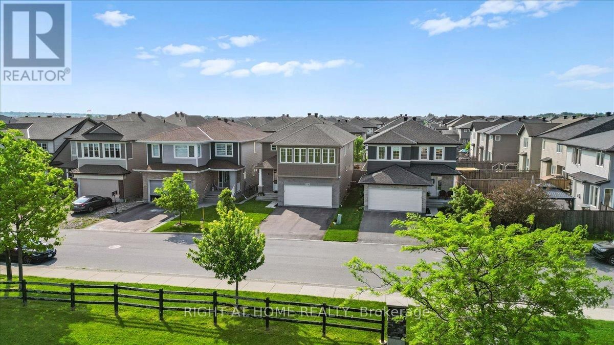 319 OXER PLACE Image 34