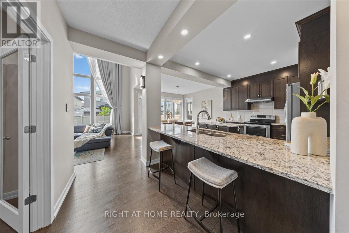 319 OXER PLACE Image 6