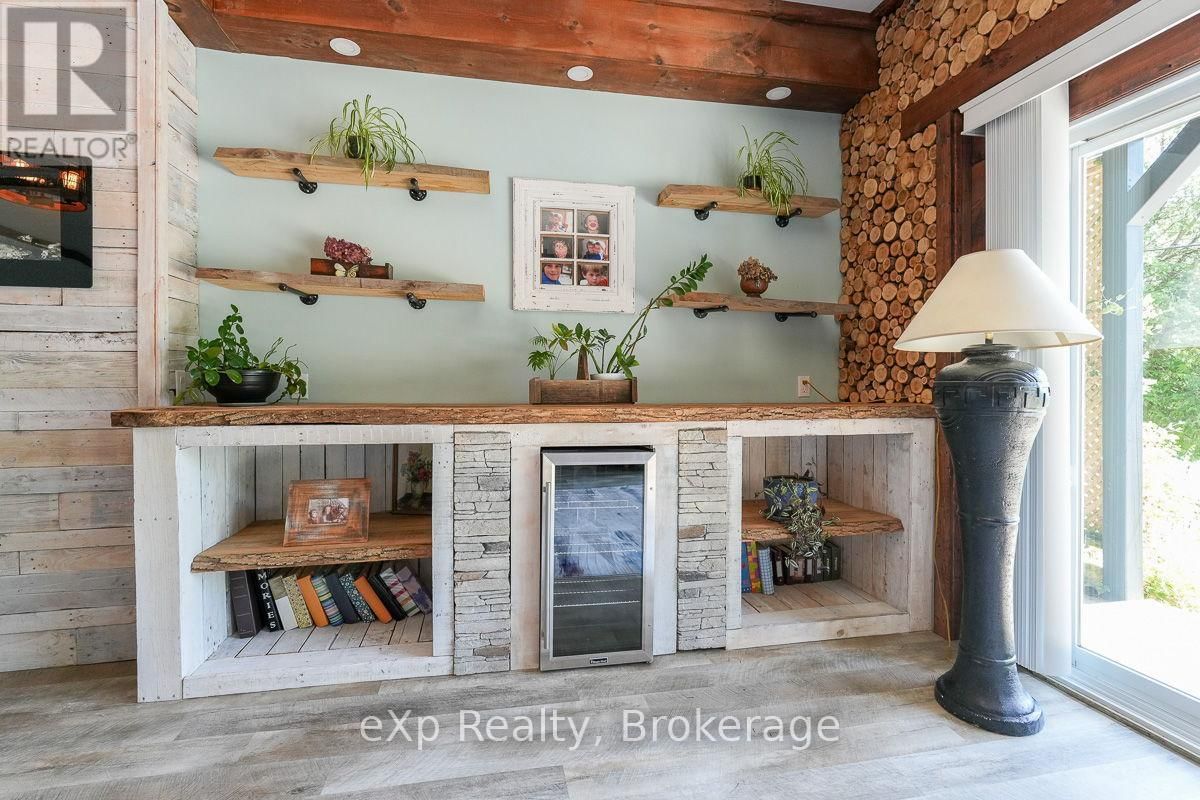 149 MALLORY BEACH ROAD Image 12