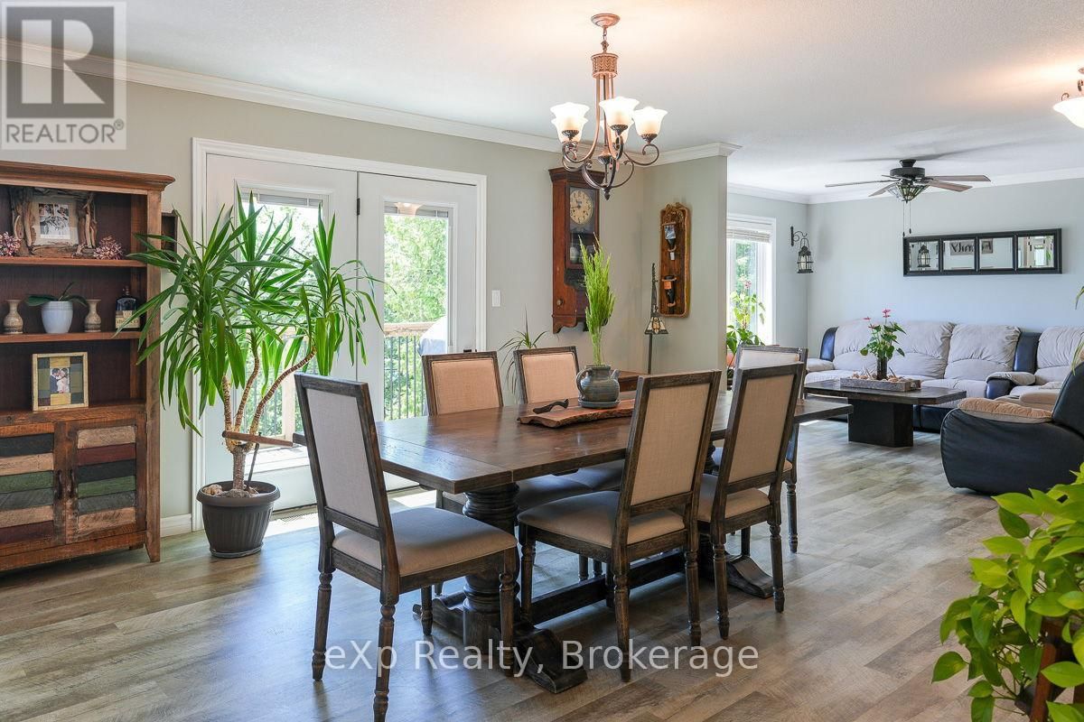 149 MALLORY BEACH ROAD Image 25