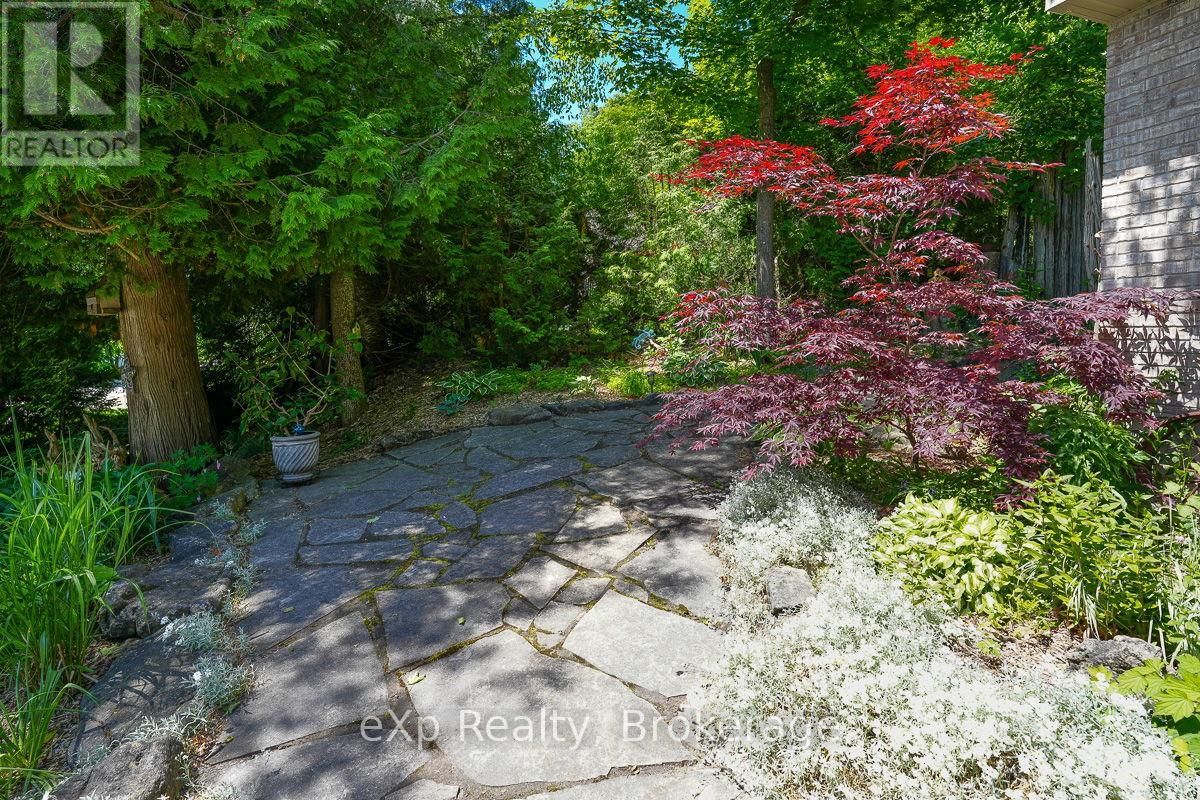 149 MALLORY BEACH ROAD Image 36