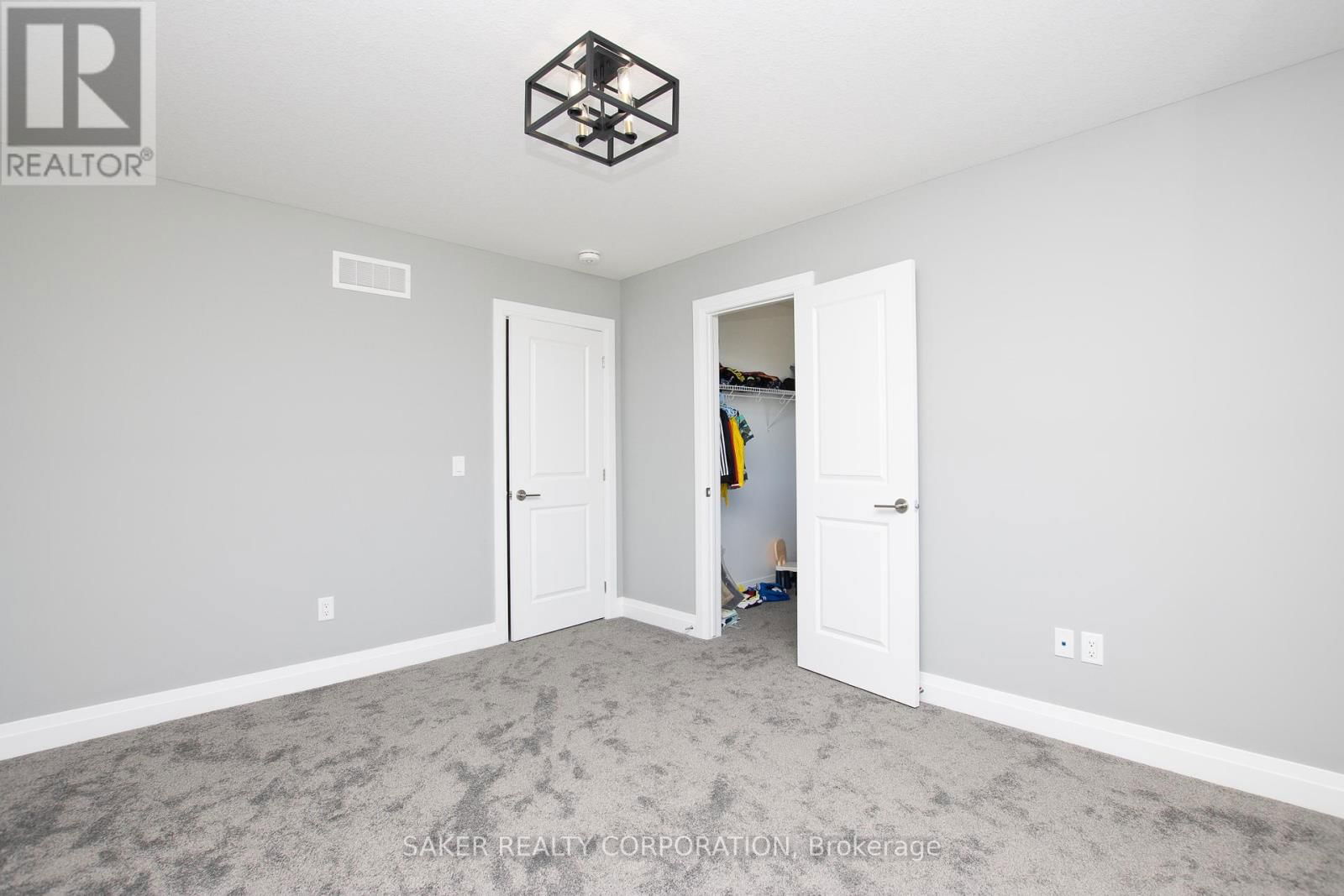 2205 LOCKWOOD CRESCENT Image 38