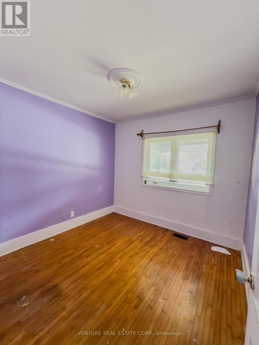 177 GORDON STREET Image 15