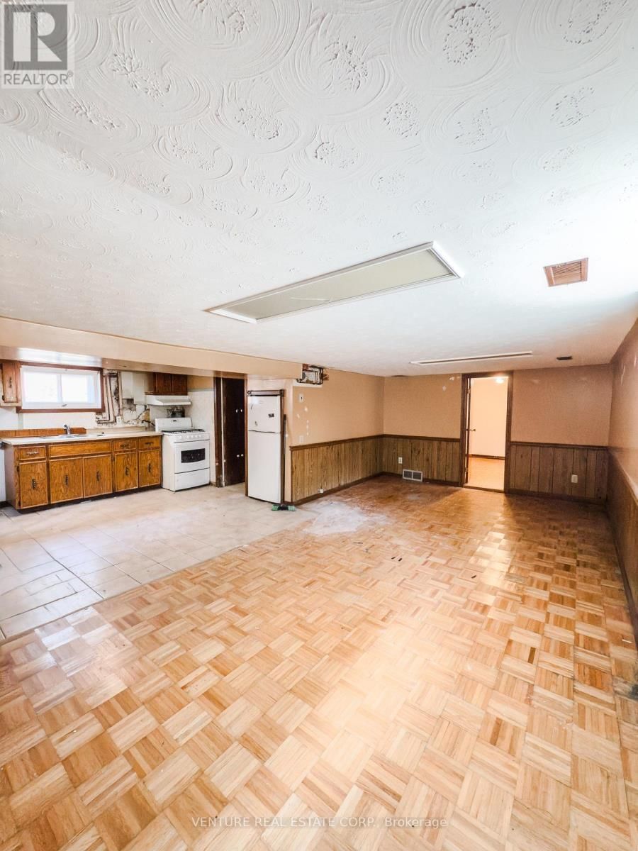177 GORDON STREET Image 19