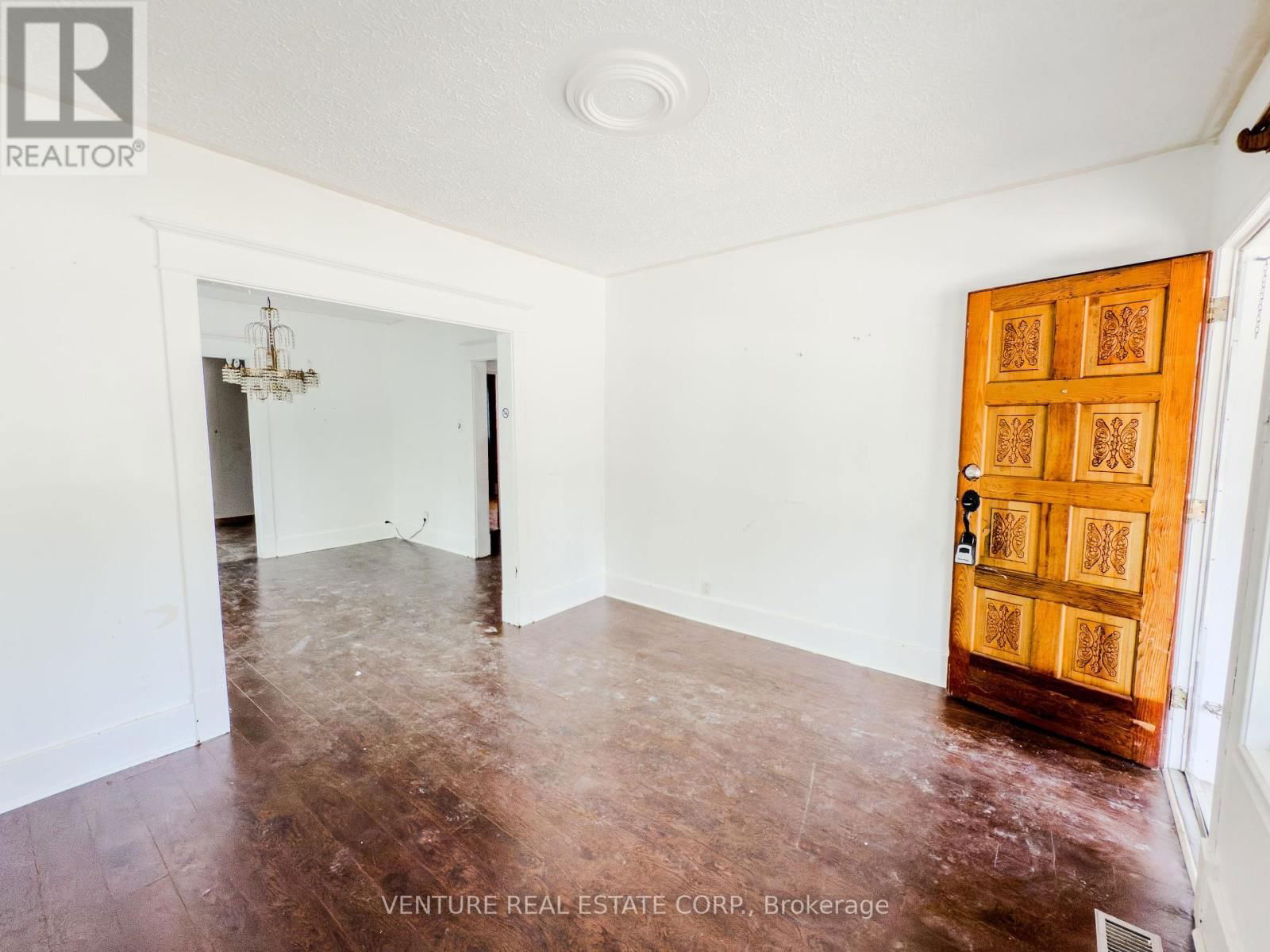 177 GORDON STREET Image 8