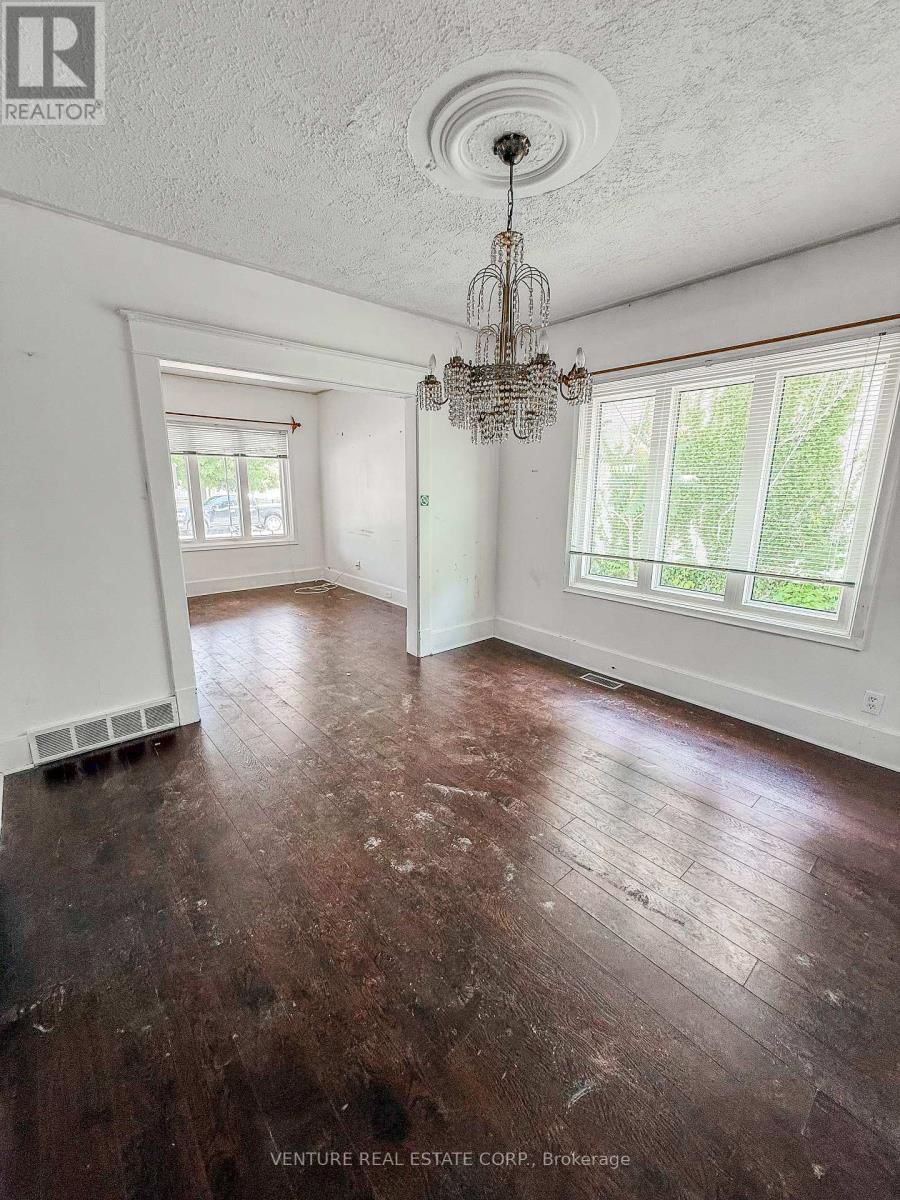 177 GORDON STREET Image 9