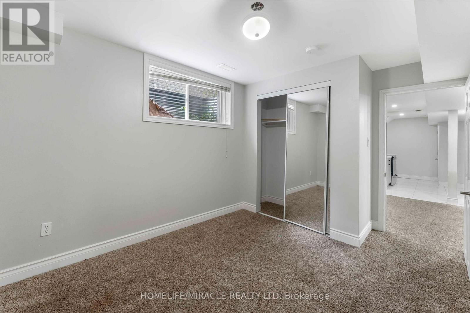6 POMPEII STREET Image 38
