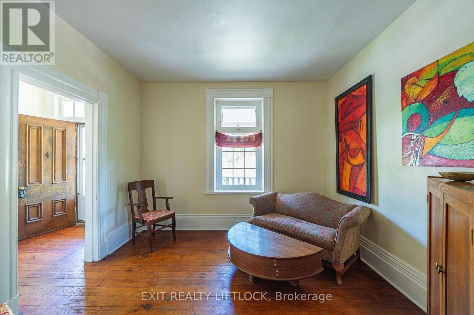 352 MARK STREET Image 13