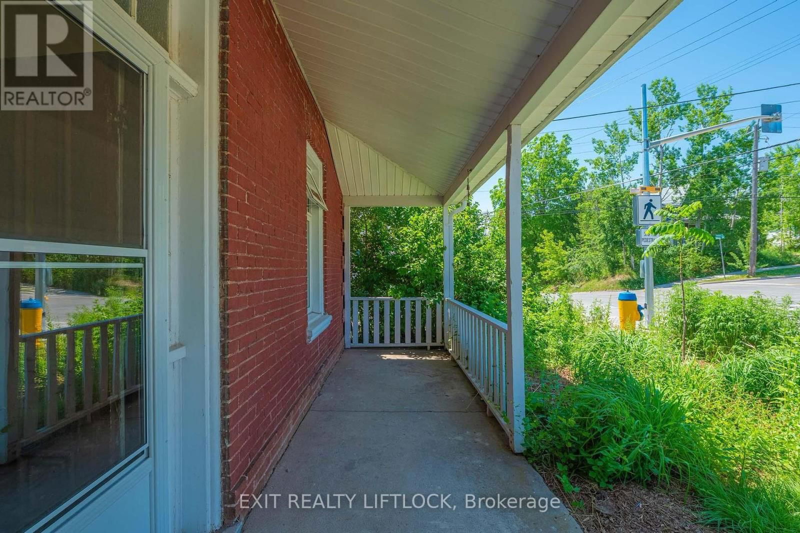 352 MARK STREET Image 2
