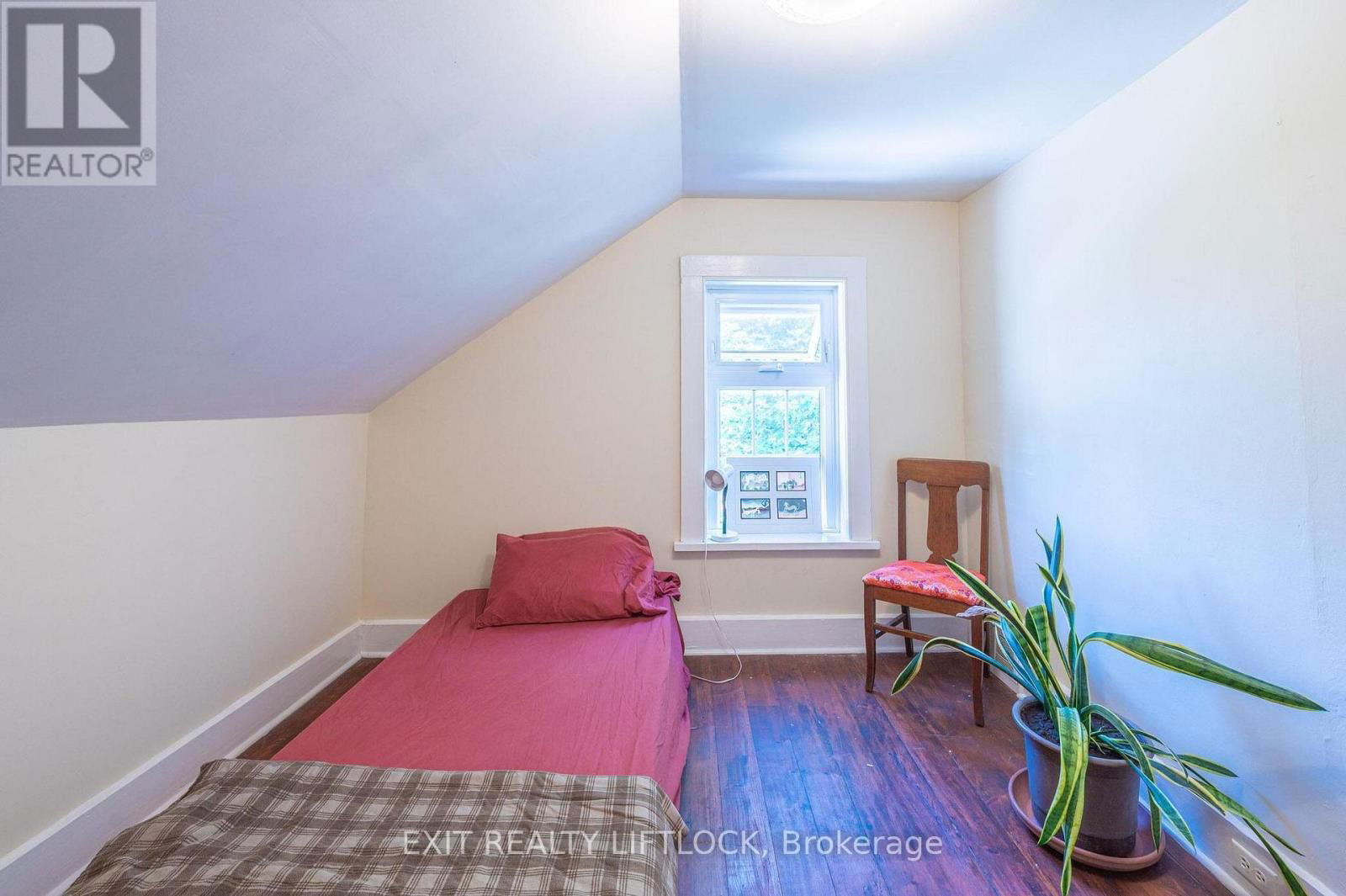 352 MARK STREET Image 34