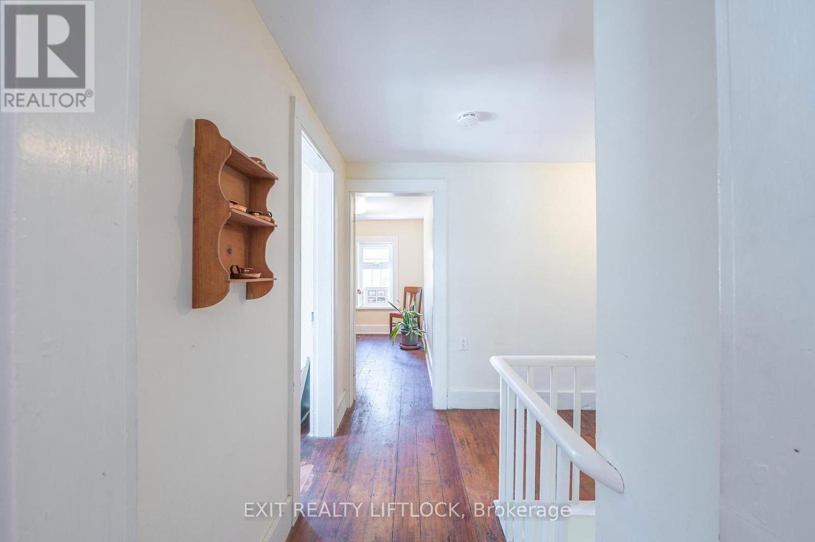 352 MARK STREET Image 38